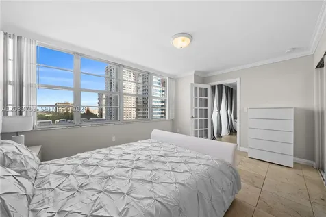 18011 Biscayne Boulevard Aventura FL 33160