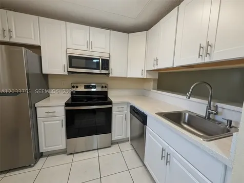 3252 Foxcroft Road Miramar FL 33025