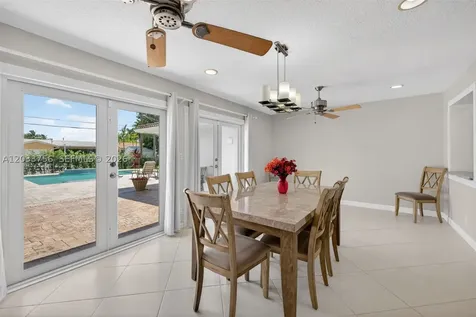 313 SE 6th Street Dania Beach FL 33004