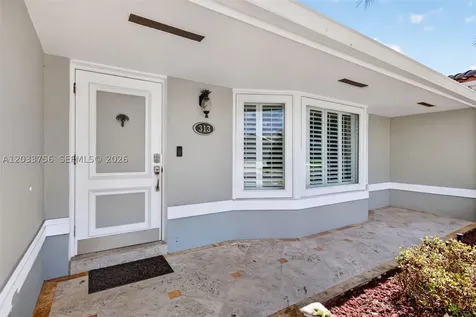 313 SE 6th Street Dania Beach FL 33004