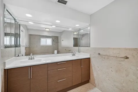 313 SE 6th Street Dania Beach FL 33004