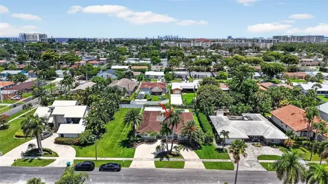 313 SE 6th Street Dania Beach FL 33004