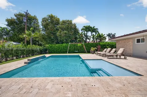 313 SE 6th Street Dania Beach FL 33004