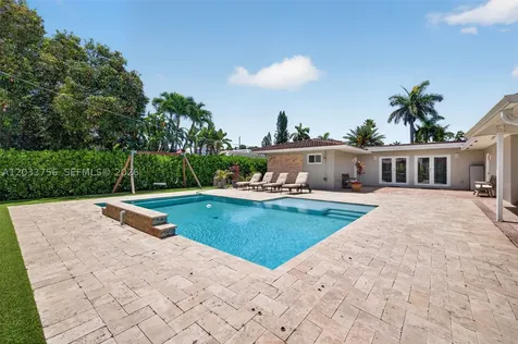 313 SE 6th Street Dania Beach FL 33004