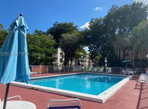 8421 NW 8th Street Miami FL 33126