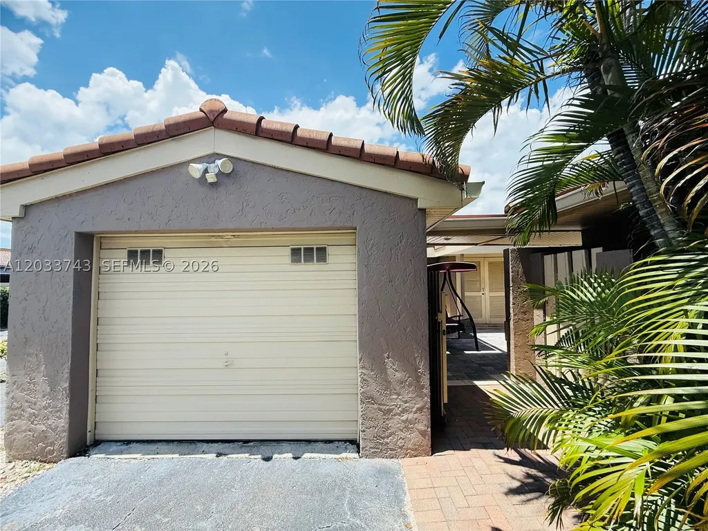 103 Tweedbrook Lane Hollywood FL 33021