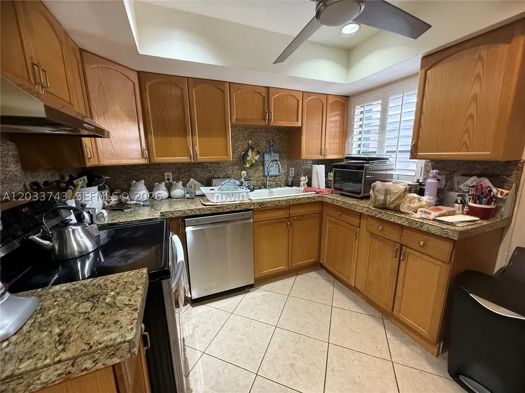 103 Tweedbrook Lane Hollywood FL 33021