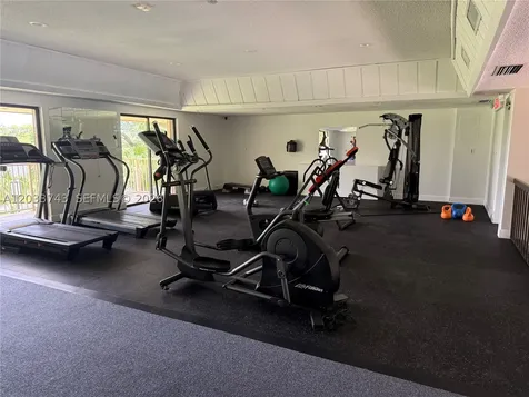103 Tweedbrook Lane Hollywood FL 33021
