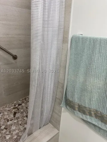 5601 Collins Avenue Miami Beach FL 33140