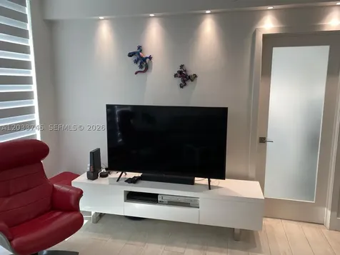 5601 Collins Avenue Miami Beach FL 33140