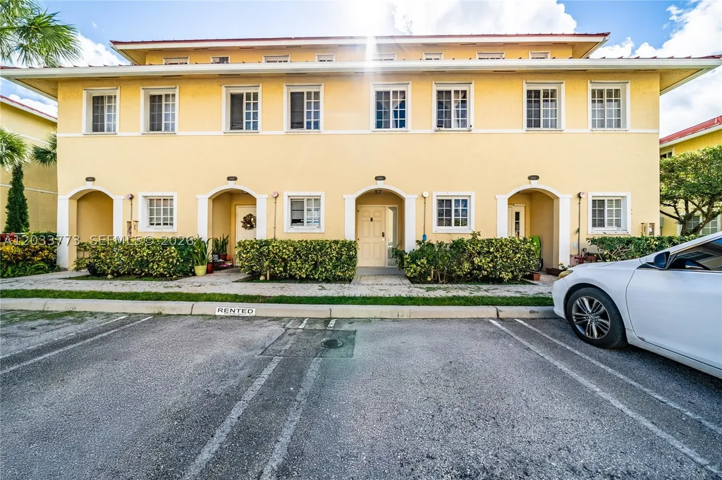 2040 NE 167 Th North Miami Beach FL 33162
