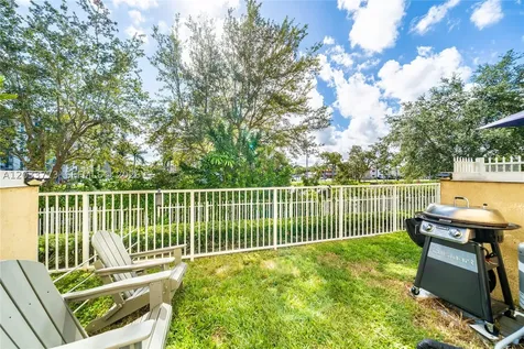 2040 NE 167 Th North Miami Beach FL 33162