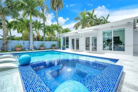 1100 NE 84th Street Miami FL 33138