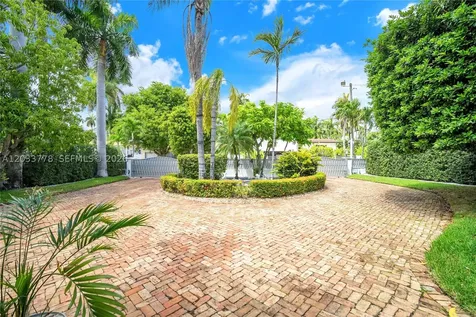 1100 NE 84th Street Miami FL 33138