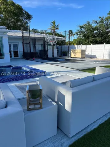 1100 NE 84th Street Miami FL 33138