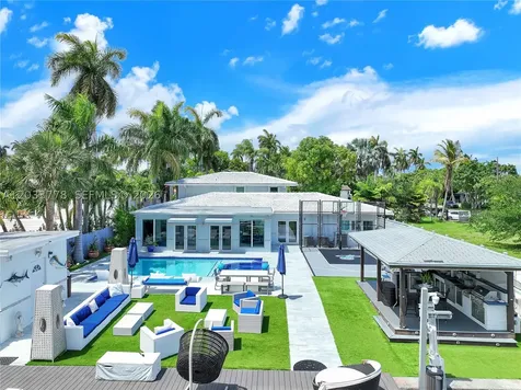 1100 NE 84th Street Miami FL 33138