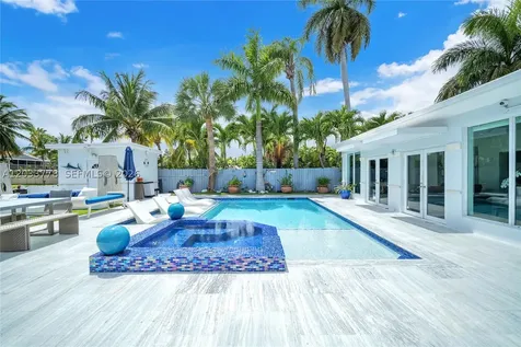 1100 NE 84th Street Miami FL 33138