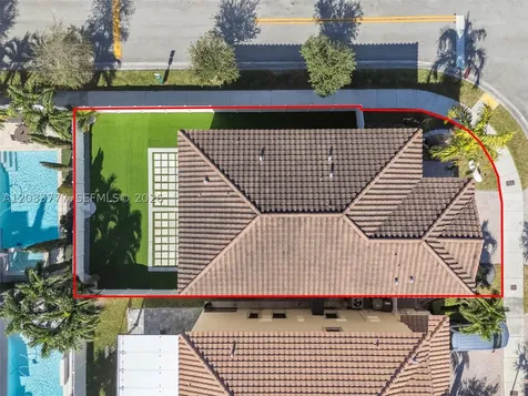 8894 W 34th Avenue Hialeah FL 33018