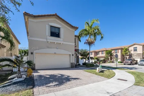 8894 W 34th Avenue Hialeah FL 33018