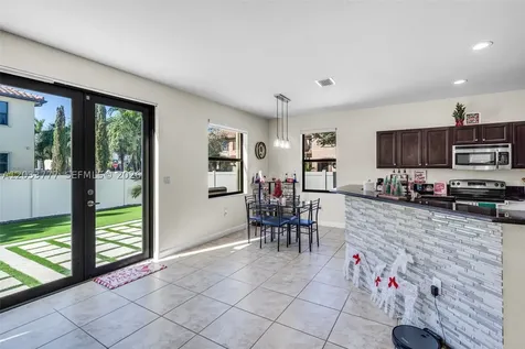 8894 W 34th Avenue Hialeah FL 33018