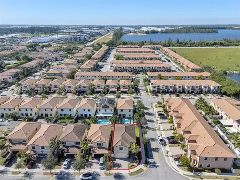 8894 W 34th Avenue Hialeah FL 33018
