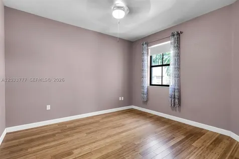 8894 W 34th Avenue Hialeah FL 33018