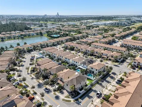 8894 W 34th Avenue Hialeah FL 33018