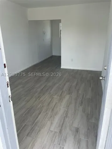 1261 NW 59th Street Miami FL 33142
