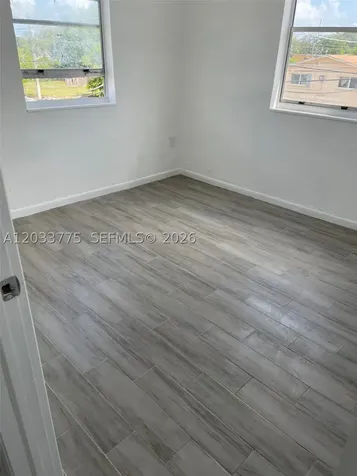 1261 NW 59th Street Miami FL 33142