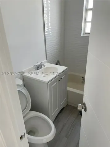 1261 NW 59th Street Miami FL 33142