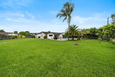 8535 SW 100th Avenue Miami FL 33173