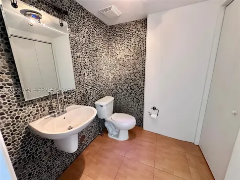 690 SW 1st Court Miami FL 33130