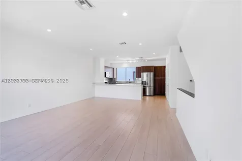 113 NE 6 Fort Lauderdale FL 33304