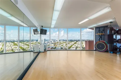 300 S Pointe Drive Miami Beach FL 33139
