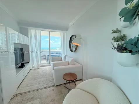 300 S Pointe Drive Miami Beach FL 33139