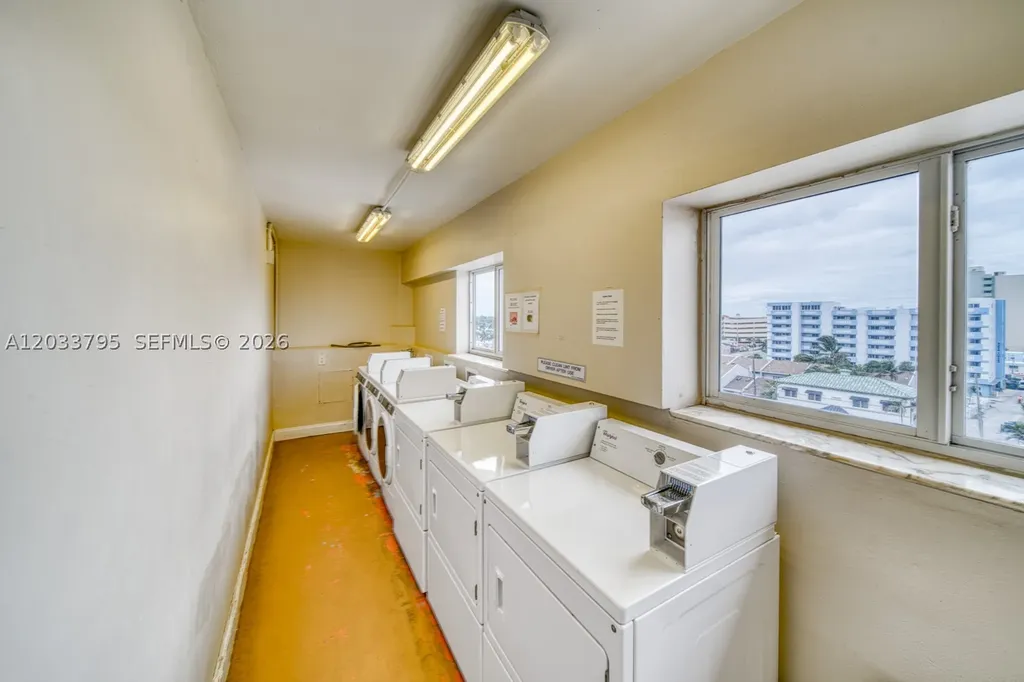 300 Oregon Street Hollywood FL 33019