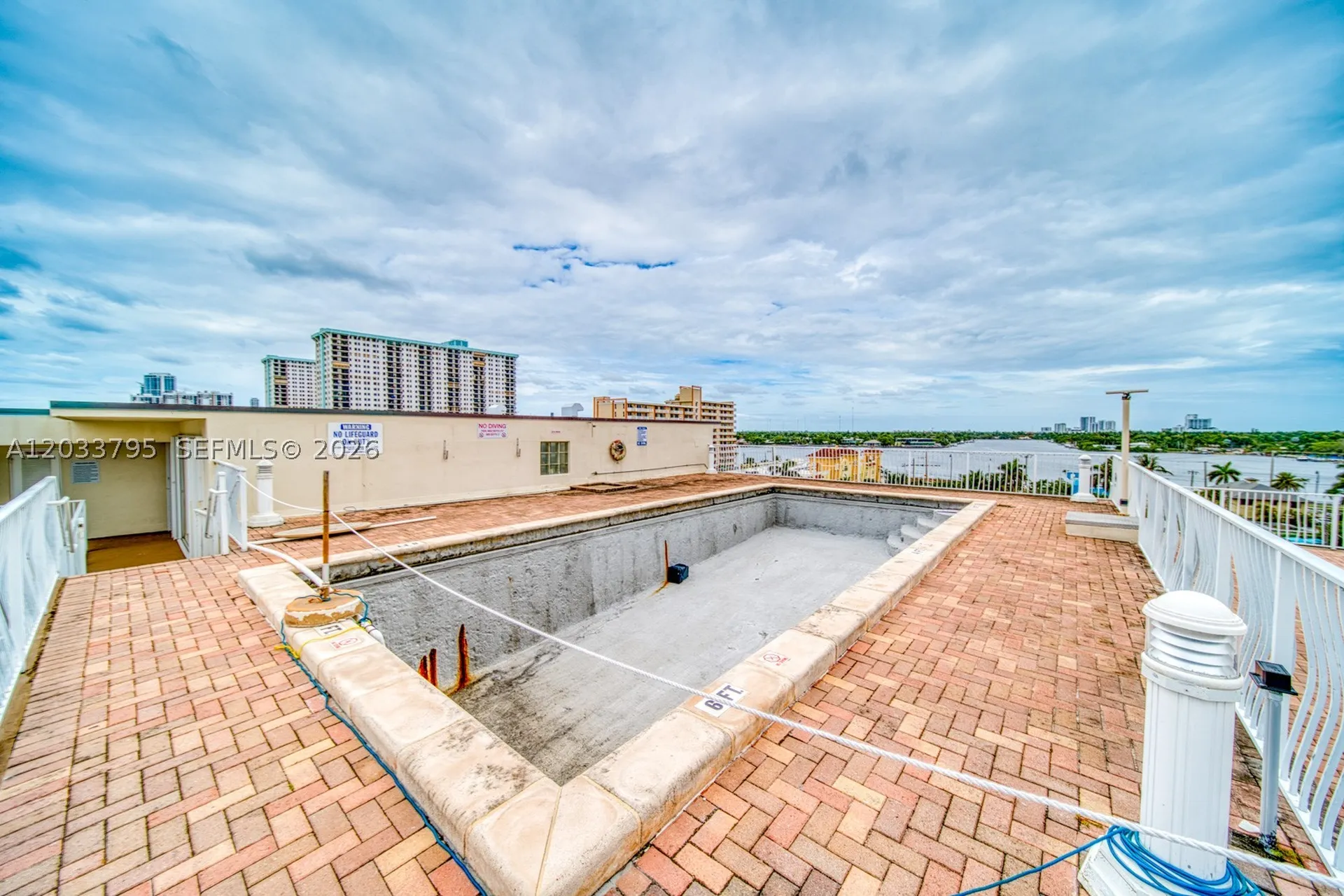 300 Oregon Street Hollywood FL 33019