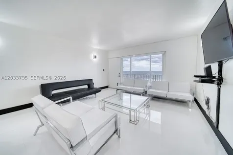 300 Oregon Street Hollywood FL 33019