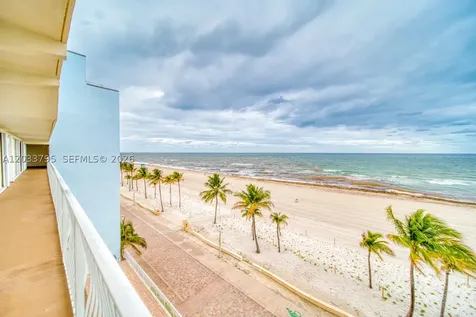 300 Oregon Street Hollywood FL 33019