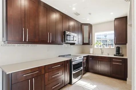 7151 SW 14th Street Pembroke Pines FL 33023