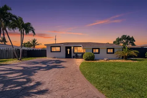 7151 SW 14th Street Pembroke Pines FL 33023