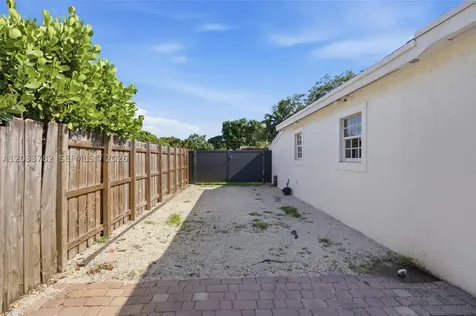 7151 SW 14th Street Pembroke Pines FL 33023