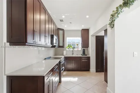 7151 SW 14th Street Pembroke Pines FL 33023