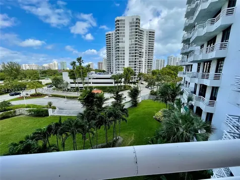 3300 NE 192nd Street Aventura FL 33180