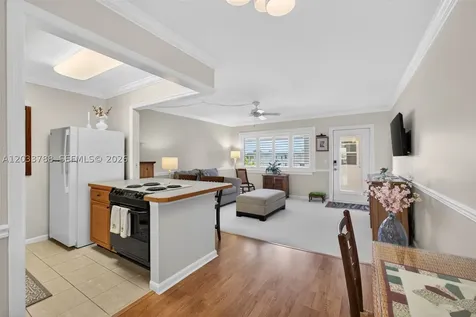 112 Doolen Court North Palm Beach FL 33408