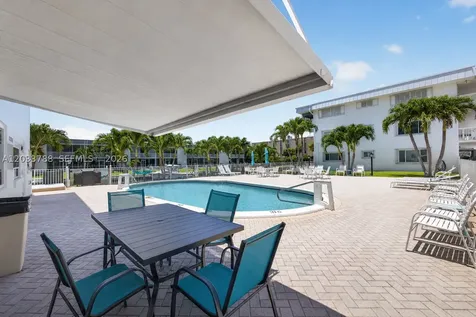 112 Doolen Court North Palm Beach FL 33408
