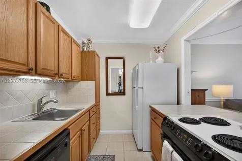 112 Doolen Court North Palm Beach FL 33408
