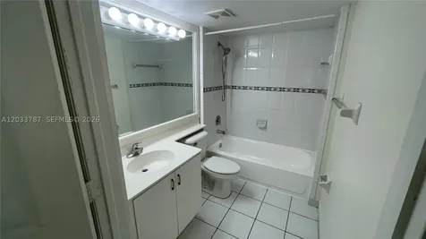 2475 NW 16th St Road Miami FL 33125
