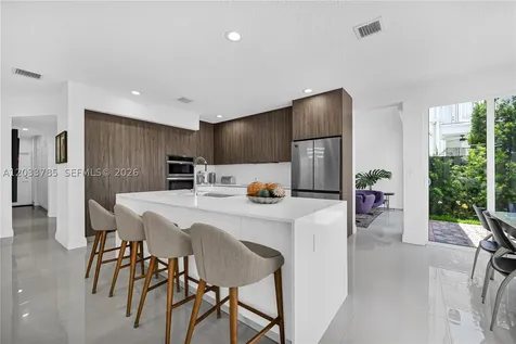 11137 NW 72nd Terrace Doral FL 33178