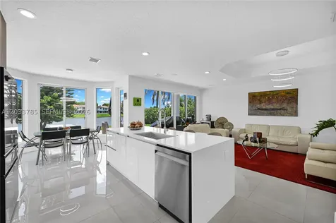 11137 NW 72nd Terrace Doral FL 33178